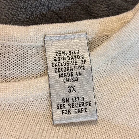 Silk Valerie Stevens Ivory Floral Cardigan Set - Picture 5 of 10